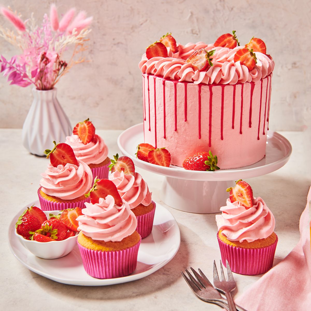 FunCakes Mix Enchanted Cream 450g - Erdbeere