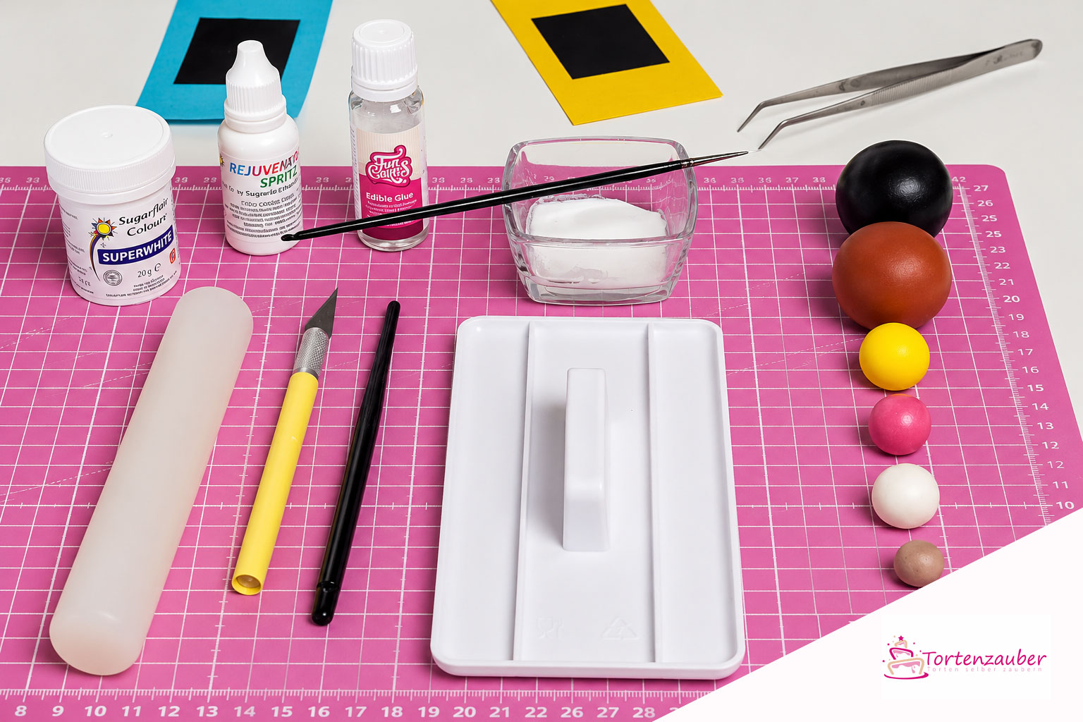 Materialien für eine Schultafel aus Fondant